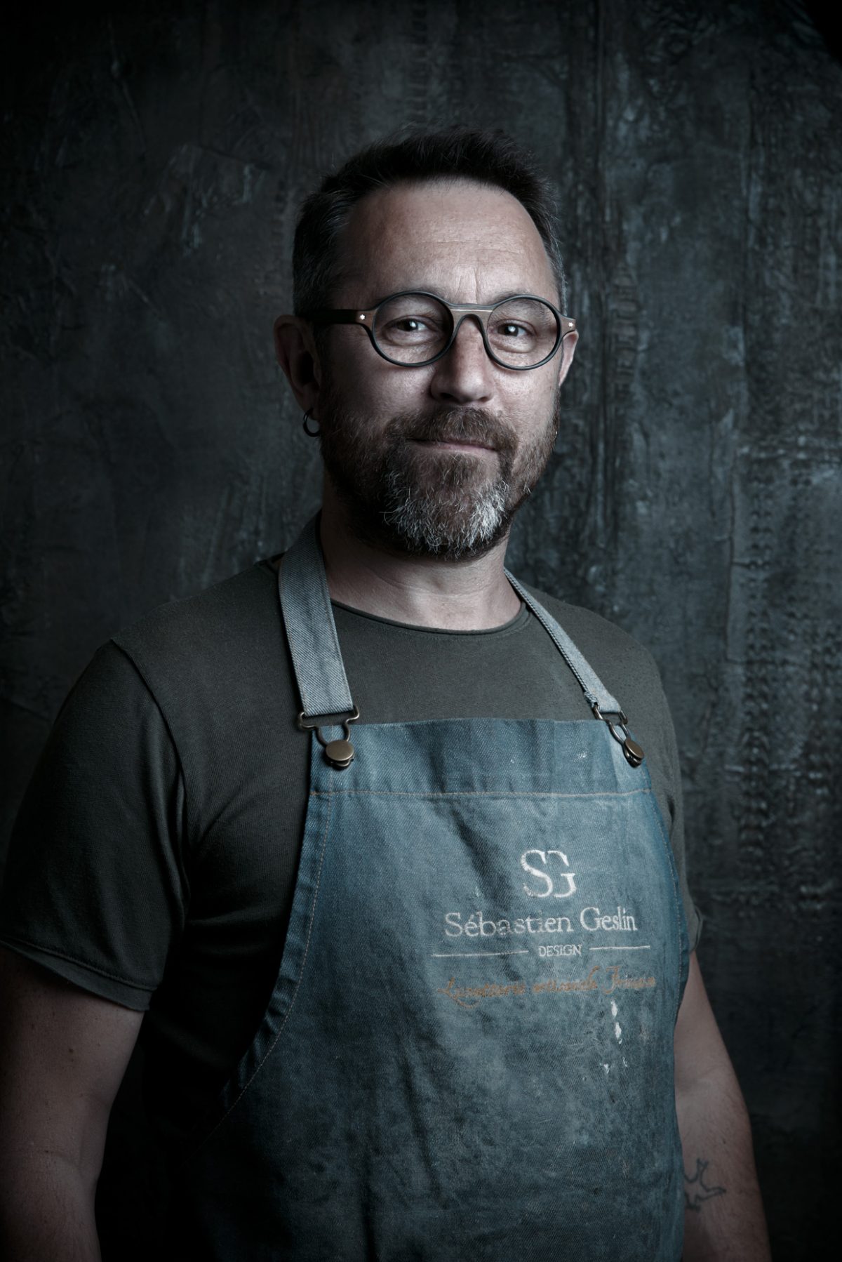 Photographe créative, publicité. Lunettes, eyewear, photographe nantes, produits, reportages, portrait.