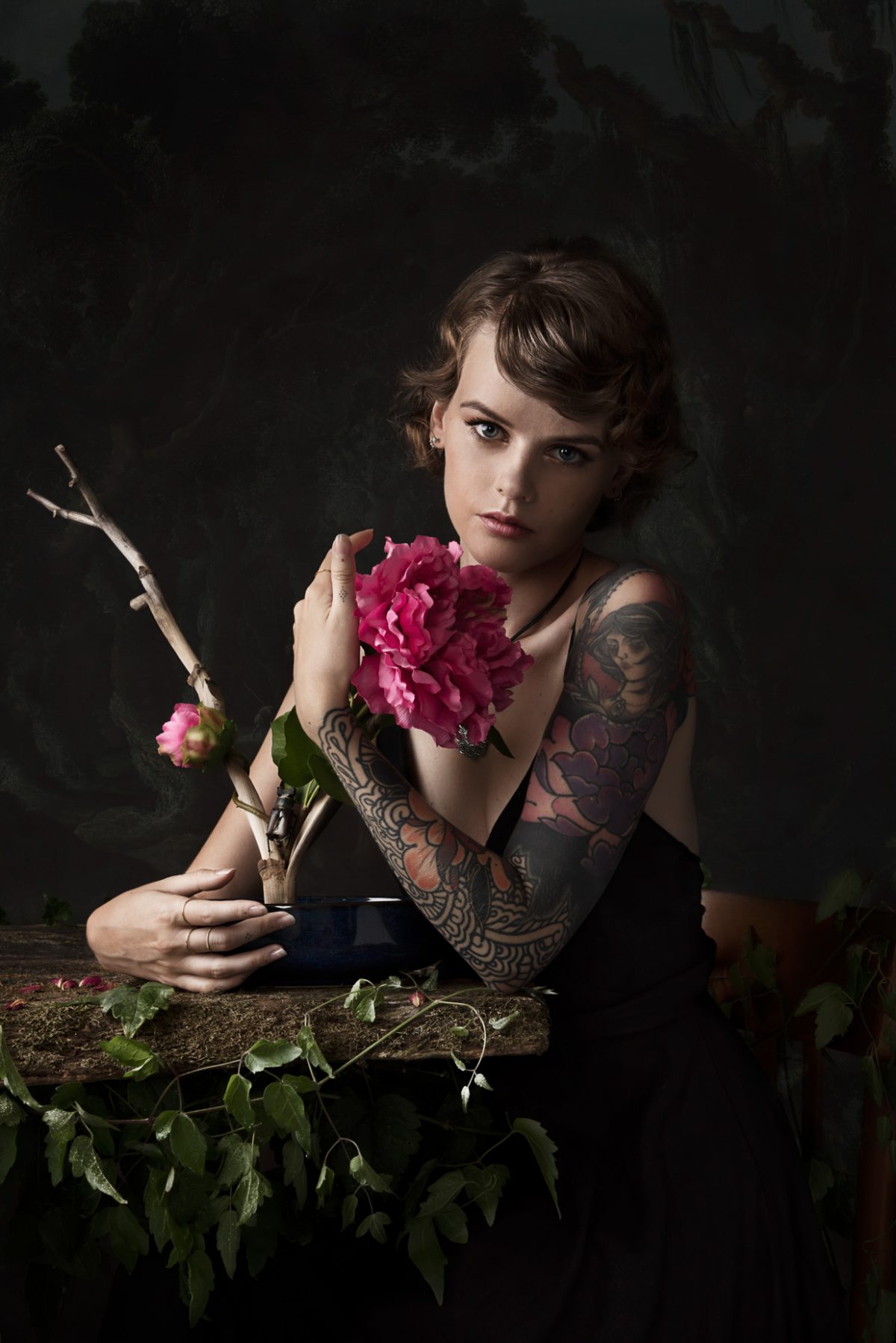 ia-Fineart-portrait-nantes-photographe-studio-photo-44-art-artiste-fleur-histoire-culture-creatif-conception-nature-amour-love-story-mise-en-scene-scenographie-decor