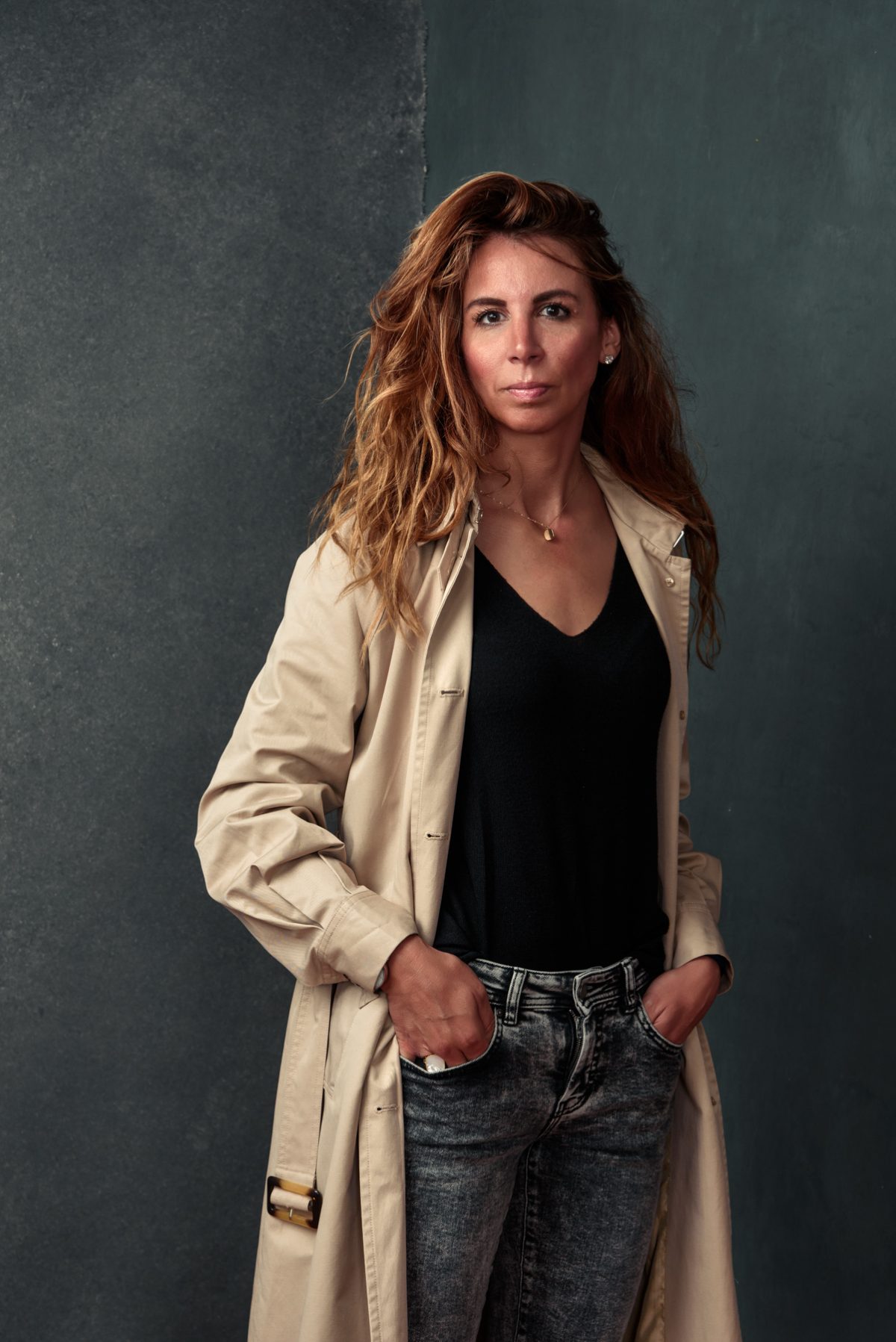 Book photo femme, en studio. Photographe portrait Montaigu Vendée